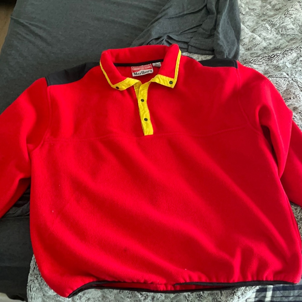 COPY - Vintage Marlboro pull over